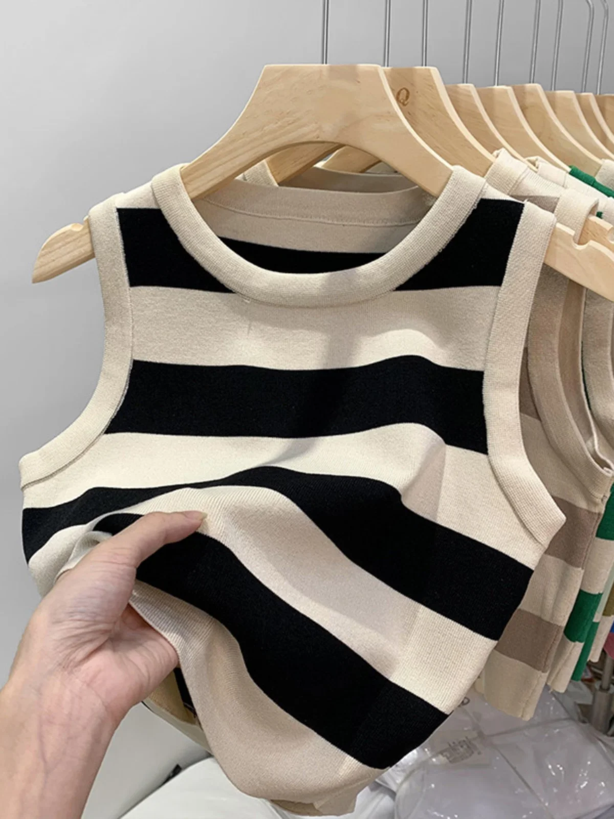 Summer 2025 Women's Stripe Knitted Vest Svel Base Layer Top Trendy Inner Wear Outerwear Commute Sle Regular Fit ort...