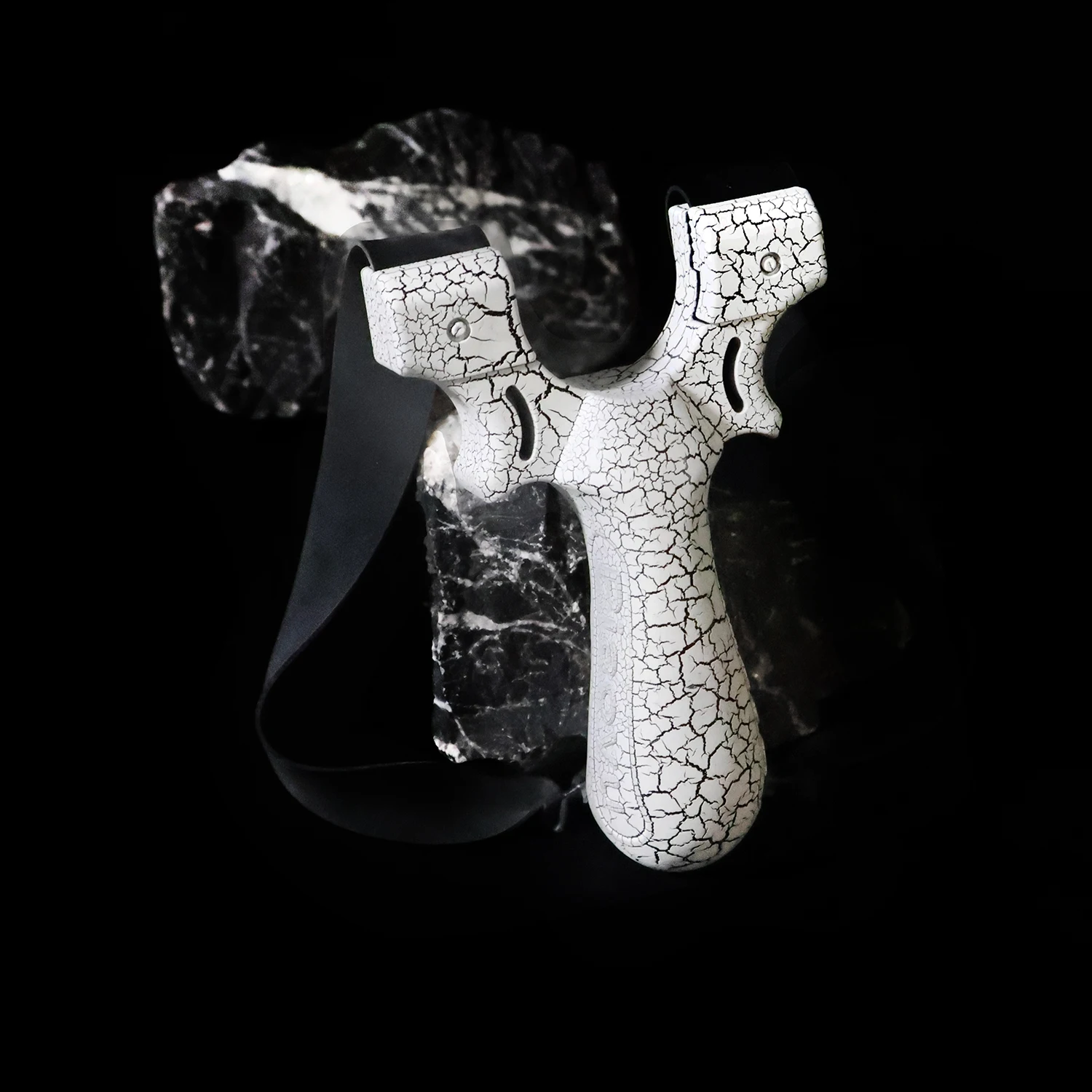 

High Quality White Ice Crack Resin Slingshot Enlarged Super Strong Slingshot Hunting Shooting Equipment Accurate Shooting