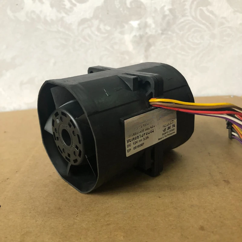 

Circular high-power electric turbocharger 12V 4A 6076 6cm automotive booster fan