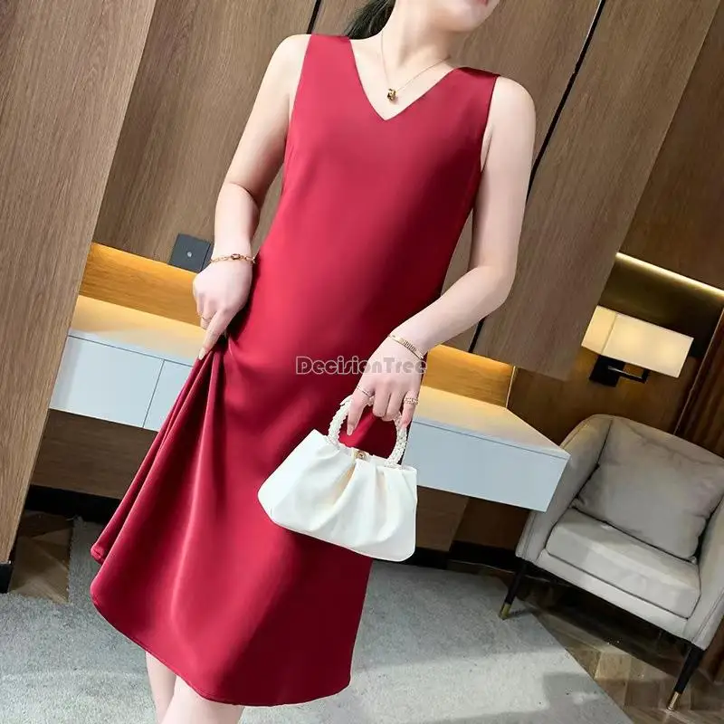 2024 new sling dress women's spring summer solid color v-neck nightdress acetate satin french style elegant bottom dress q63