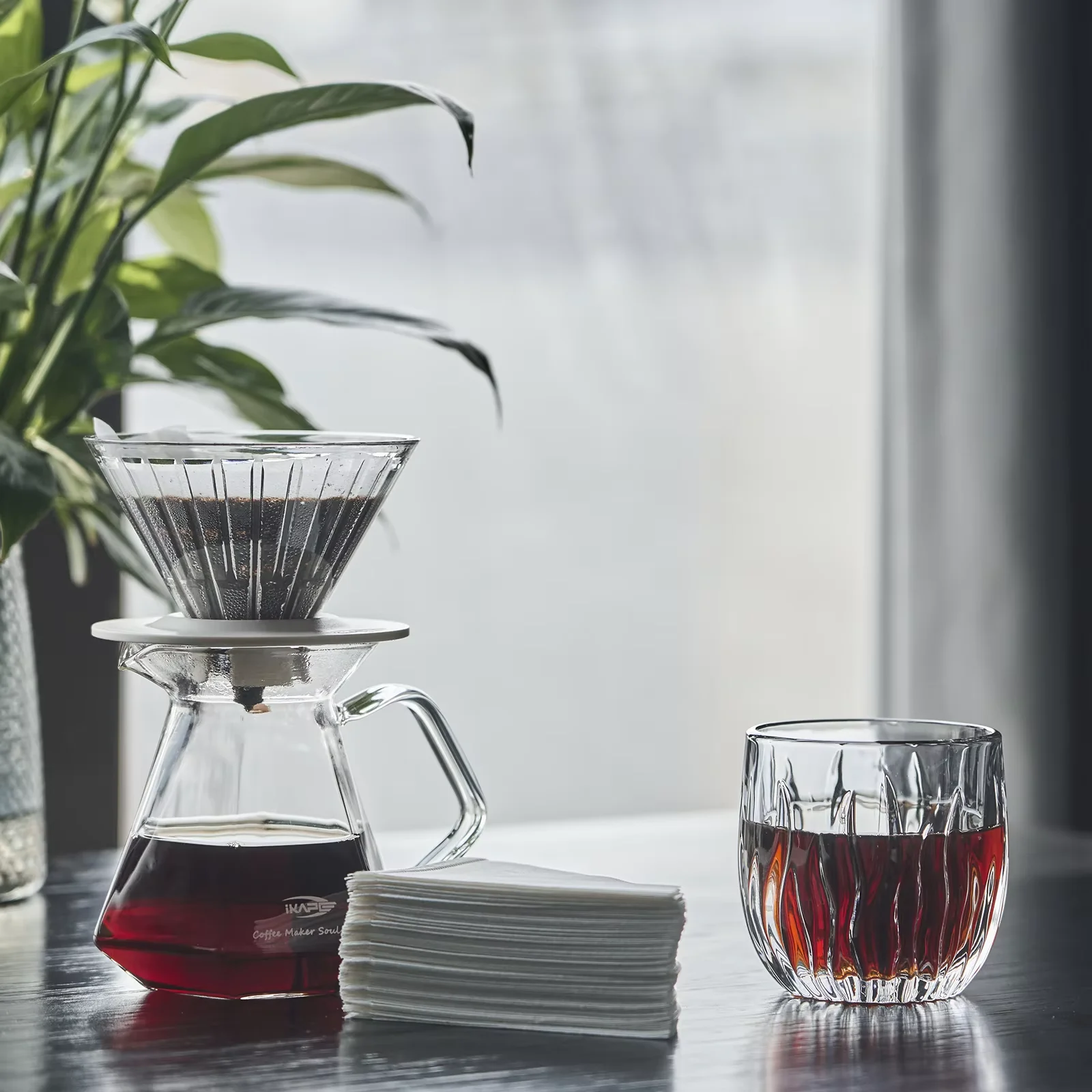 

IKAPE Glass Coffee Server, Small Pour Over Cafe Maker, Drip coffee Maker set and Pot, 13.6 oz Coffee Container