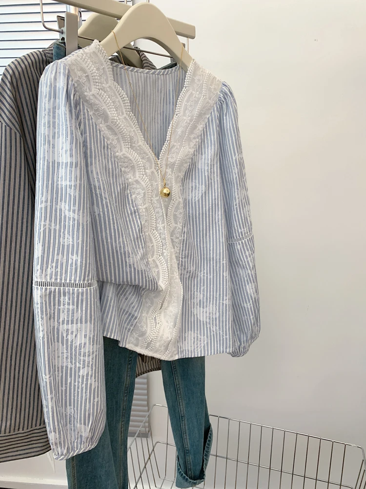 

Sweet Blue Stripe Lace Patchwork Casual V-Ne irt Men's Spring Autumn Faionable All-Match Loose Fit Long Sve Top