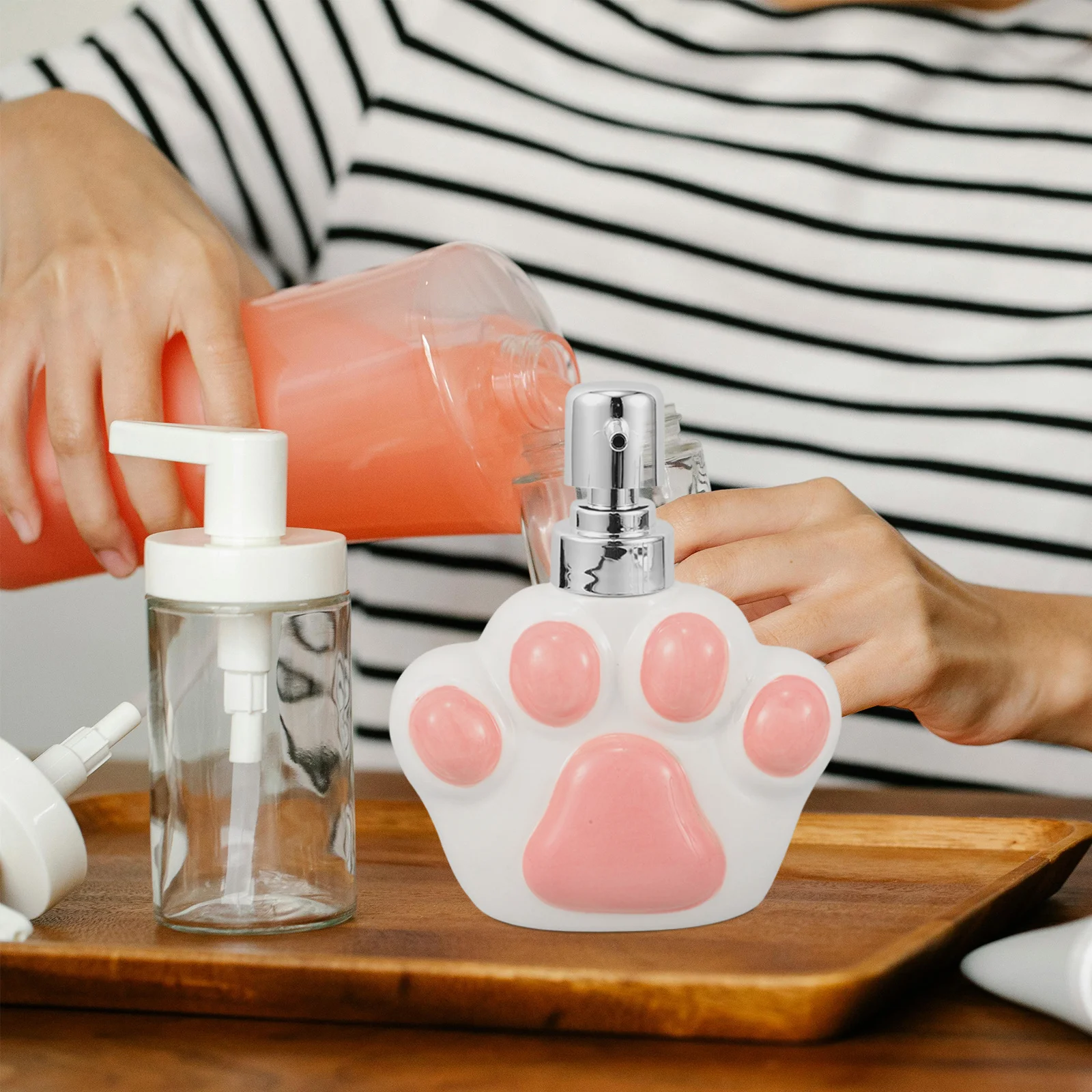 

Ceramic Soap Dispenser Compact Leak Proof Lotion Bottle Bathroom Refillable Pump Soap Dispenser Body Wash Bottle