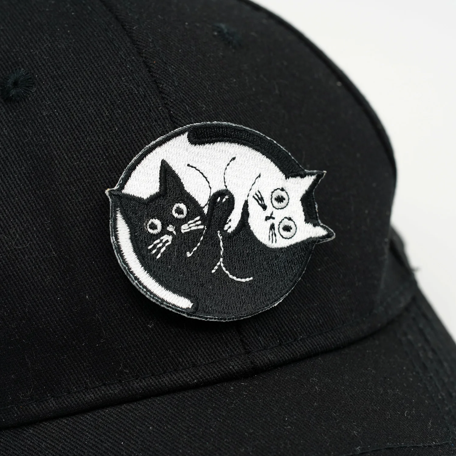 Yinyang cat Patch Taichi patch łatka haftowana żelazko na plastry na odzież Funny Patch na ubrania haftowane prasowanie naklejki