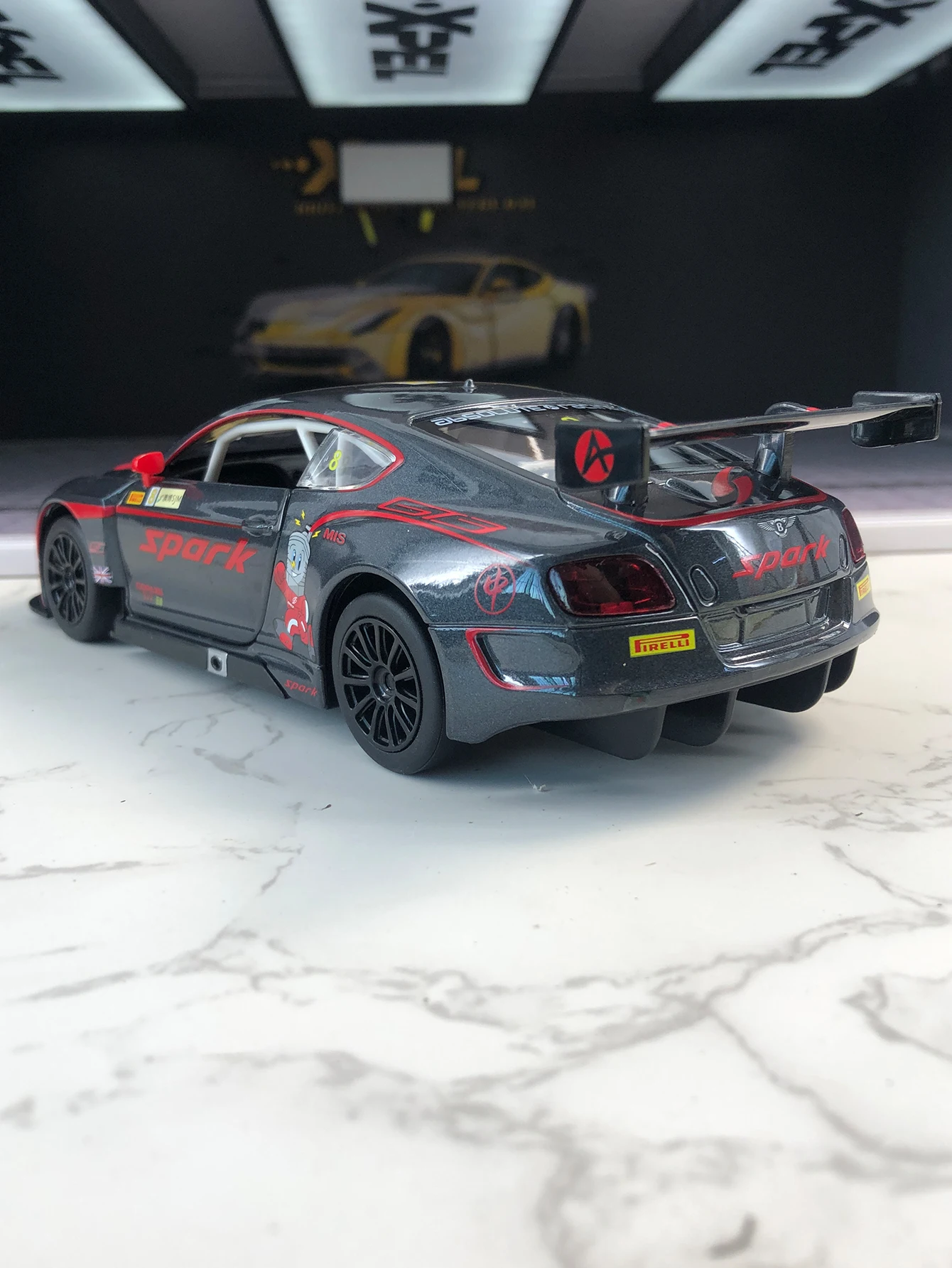 CCA 1:24 محاكاة سبائك الزنك بنتلي كونتيننتال GT3 نموذج سيارة، زخرفة ثابتة، سيارة هدية معدنية قابلة للجمع