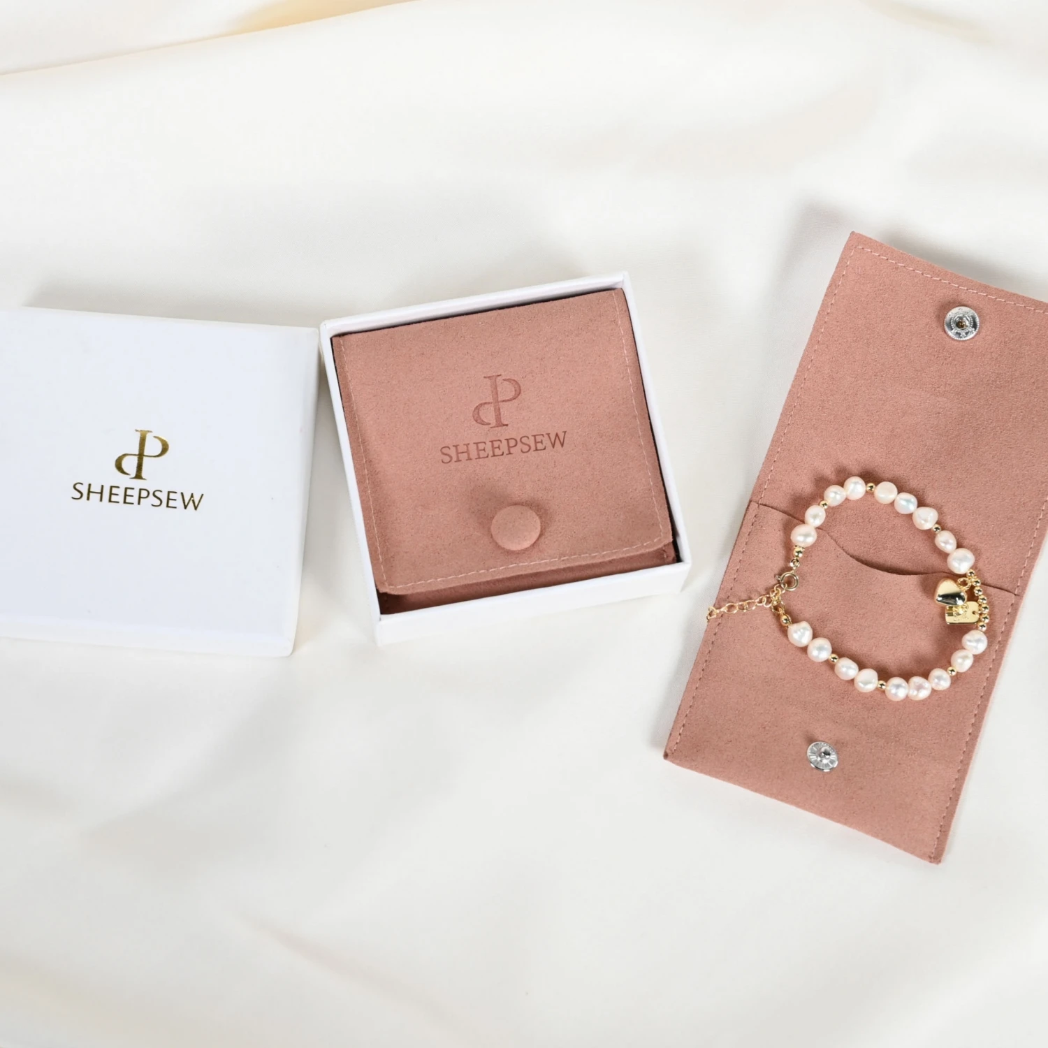 

50sets Wholesale Elegant Microfiber Button Jewelry Pouch Printed Logo Magnetic Box with Foam Insert for Gift Box Display