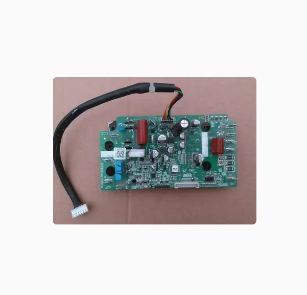 

AC02IB5.RWM.130105 AR05020182 210900057 Используется для модуля кондиционера TCL