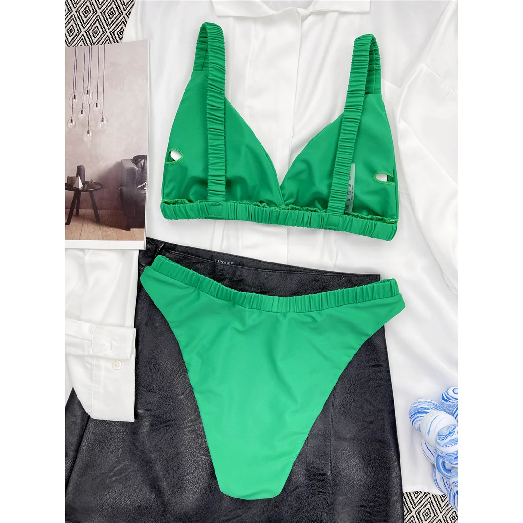 Neuer, geraffter, gepolsterter Bikini mit mittelhohem Bund, Damen-Badeanzug, zweiteiliges Bikini-Set, Badebekleidung, Badeanzug für Damen, Modell V3733. – Detail 10