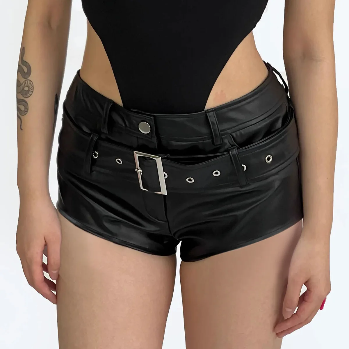 2024 New Women Pu Imitation Leather Booty Shorts Sexy Low Waist Nightclub Spicy Girl Super Shorts with Belt