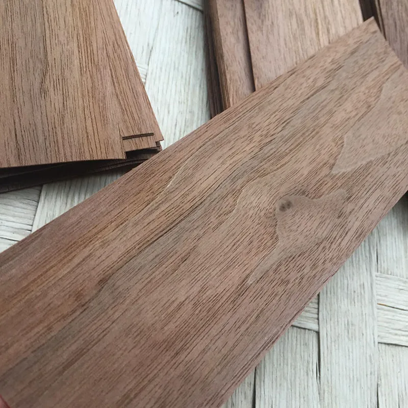 30pcs 6.5x17cm Thickness:0.35-0.4mm Black Walnut Log Bark Veneer Pure Solid Wood Chips