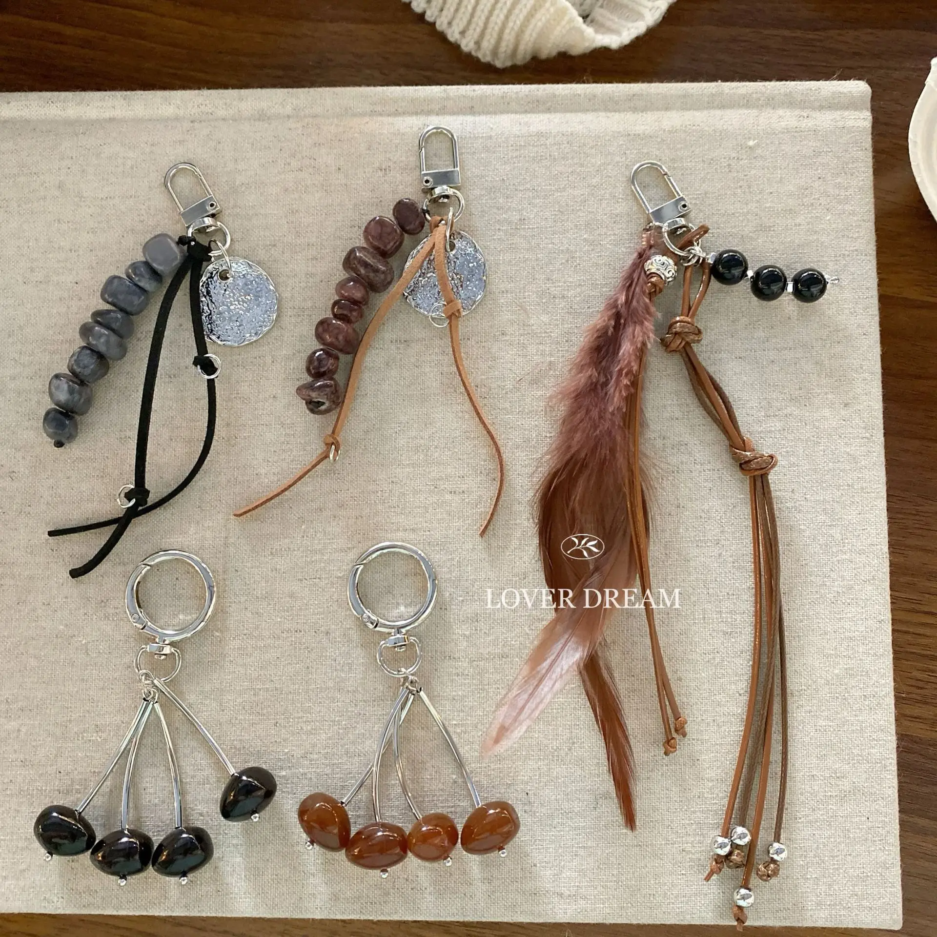 Stone Beaded Feather Geometric Keychain for Women Boho Minimalist Premium Lightweight Daily Bag Charm Car Hanger