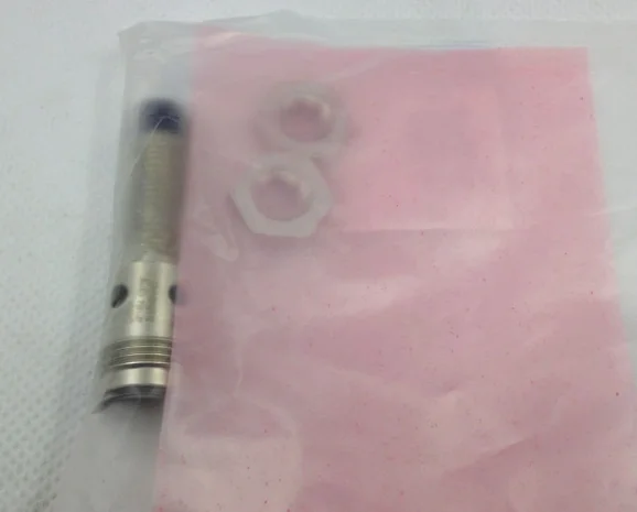 

E2A-M08KN04-M1-B1 E2A-M08KN04-M1-C1 Новое высокое качество E2A-M08KS02-M1-B1 E2A-M08KS02-M1-C1