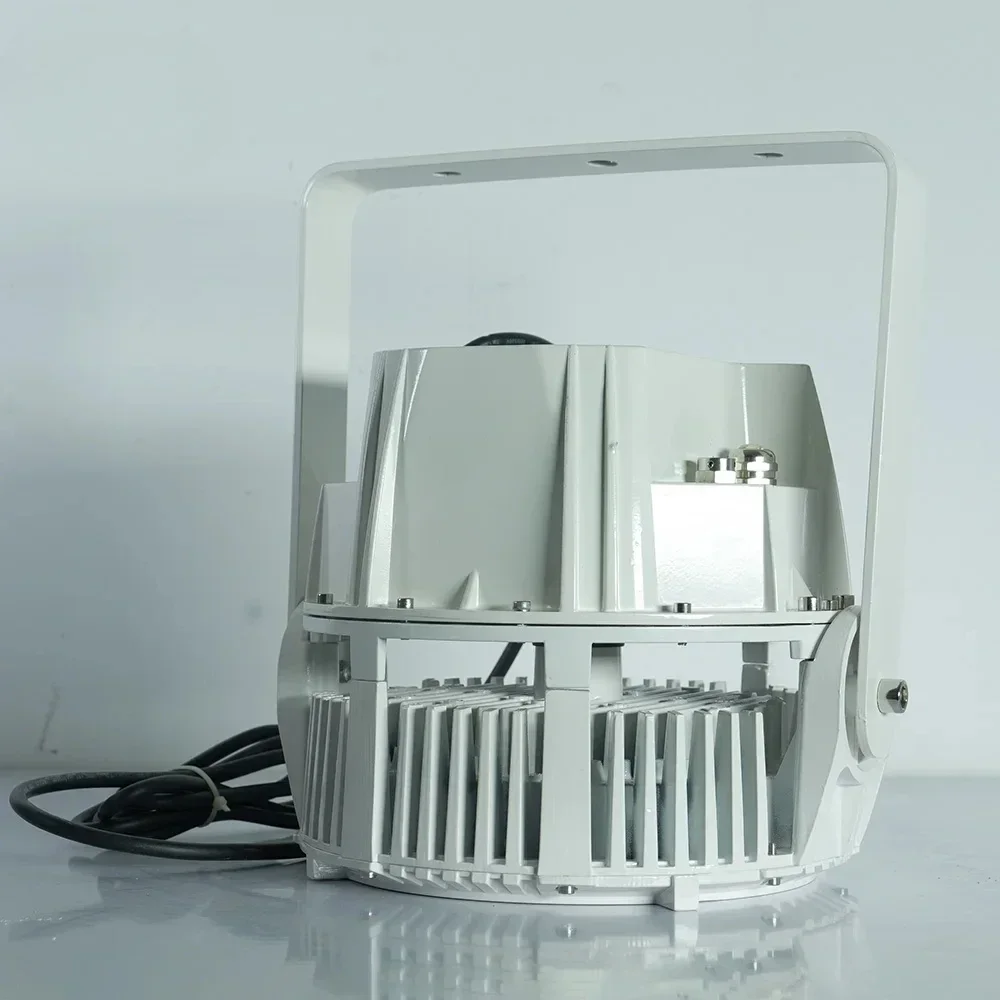 

Factory direct sale C5M white coating Ship Port Outdoor Anticorrosion 50W 100W LED Marine Searchlights For Ship