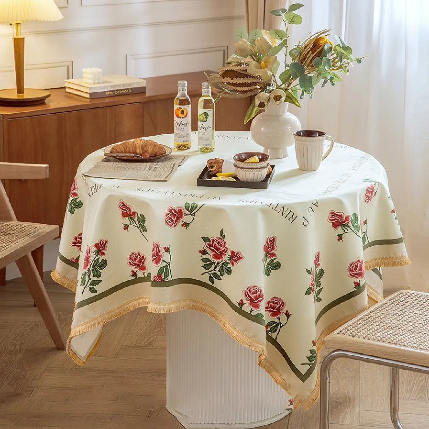 

Simple Retro Style Short Plush Table Cloth Table Teapoy Decoration and Accessories Romantic Pattern of Roses Golden Short Edge