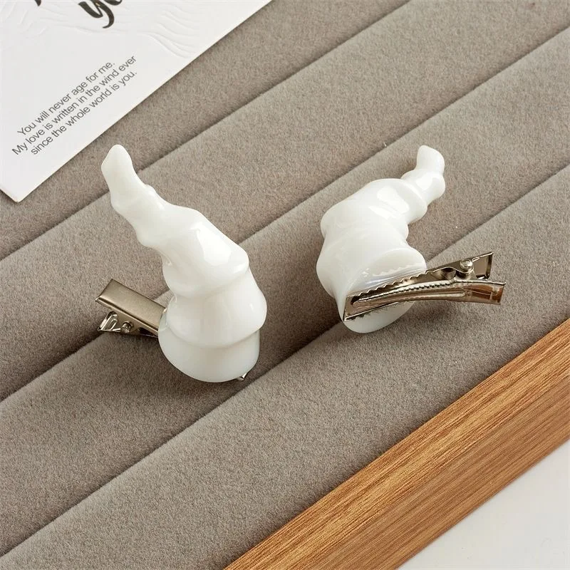 Black/Red/White Goth Devil Horn Hair Clip Halloween Party Headwear for Woman Girls Taking Photo Braids Role Play Hairpin