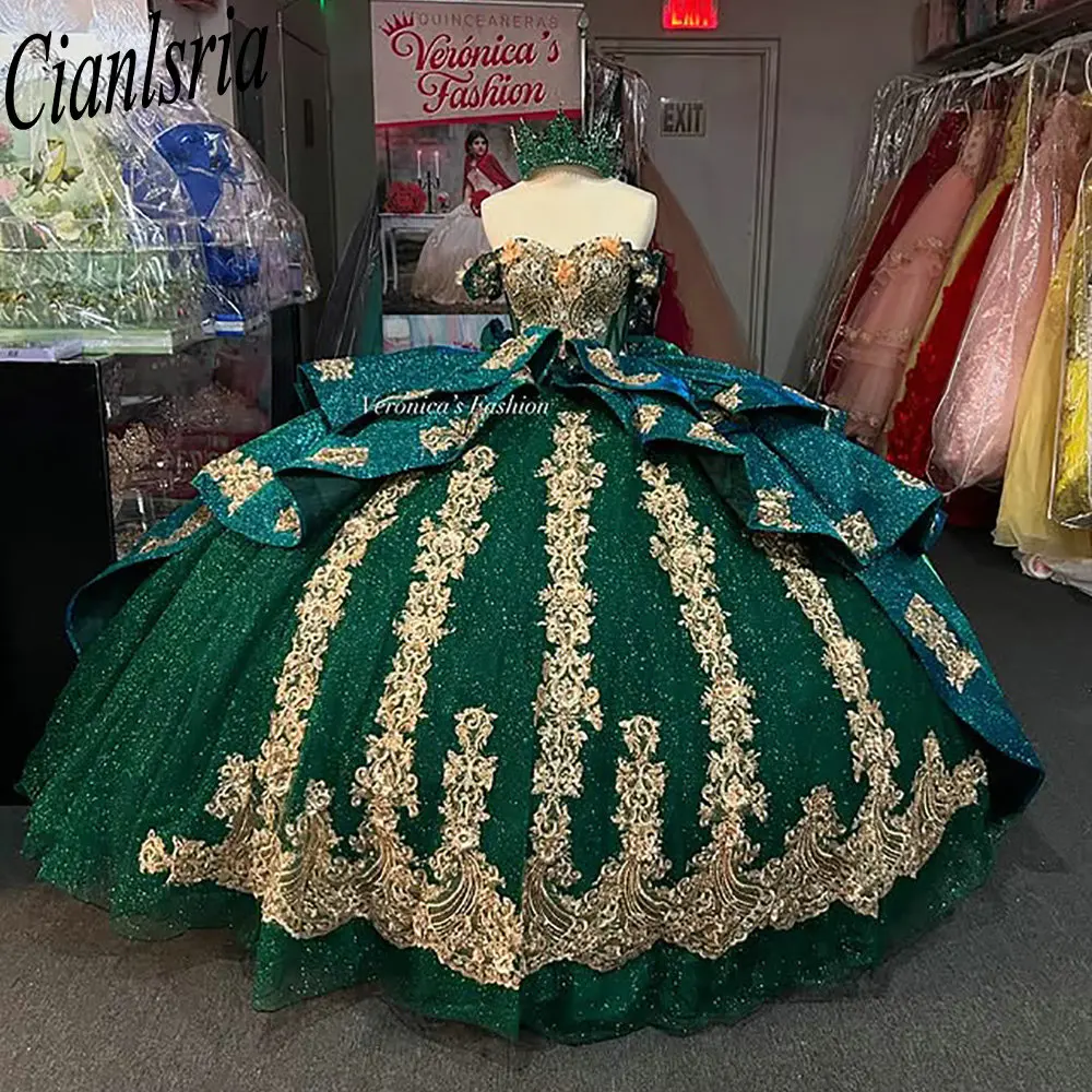 فساتين Quinceanera بكشكشة كريستالية لامعة باللون الأخضر الزمردي فستان حفلة مزين بالدانتيل الحلو 15 Años المكسيكي حسب الطلب