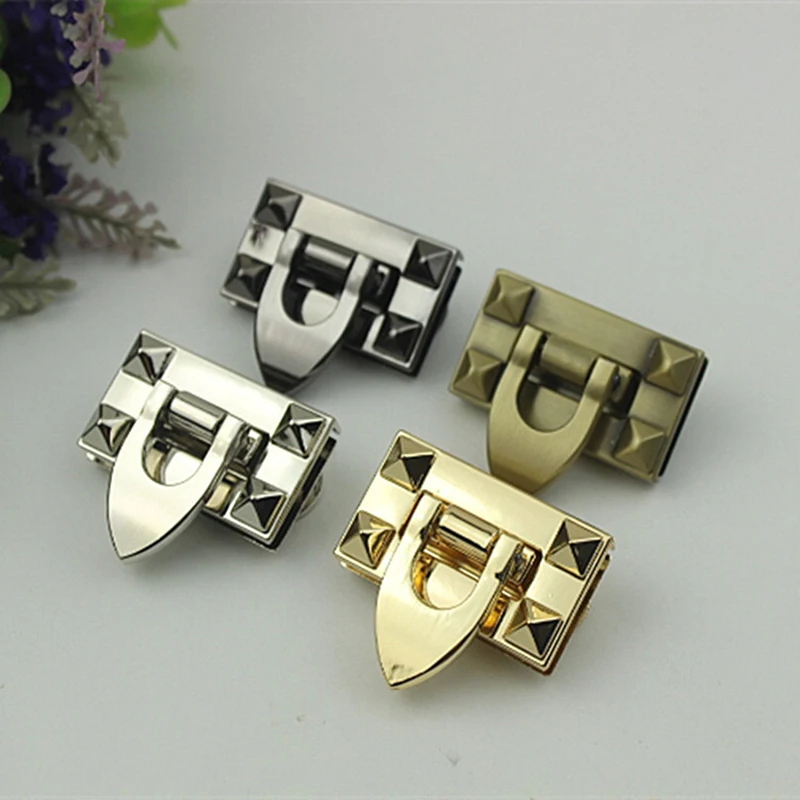 

Square Metal Turn Lock Twist Locks DIY Bag Accessory Bag Buckle Hardware Golden Silver Black Bronze Handbags Shoulder Bags Clasp