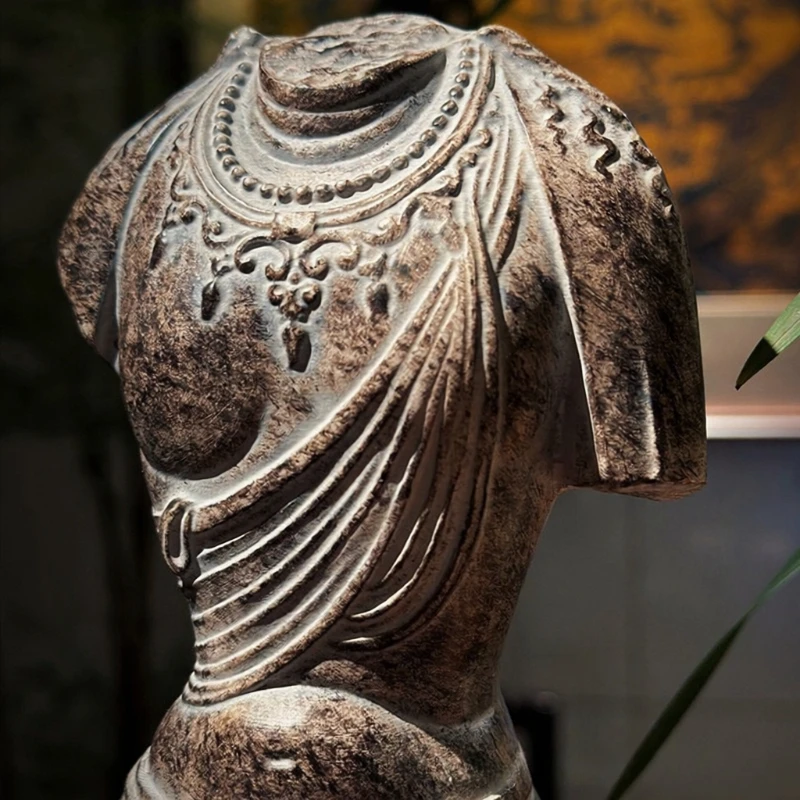 Retro iron base resin bust Buddha decorative ornaments, family room sculpture accessories, desk decoration crafts