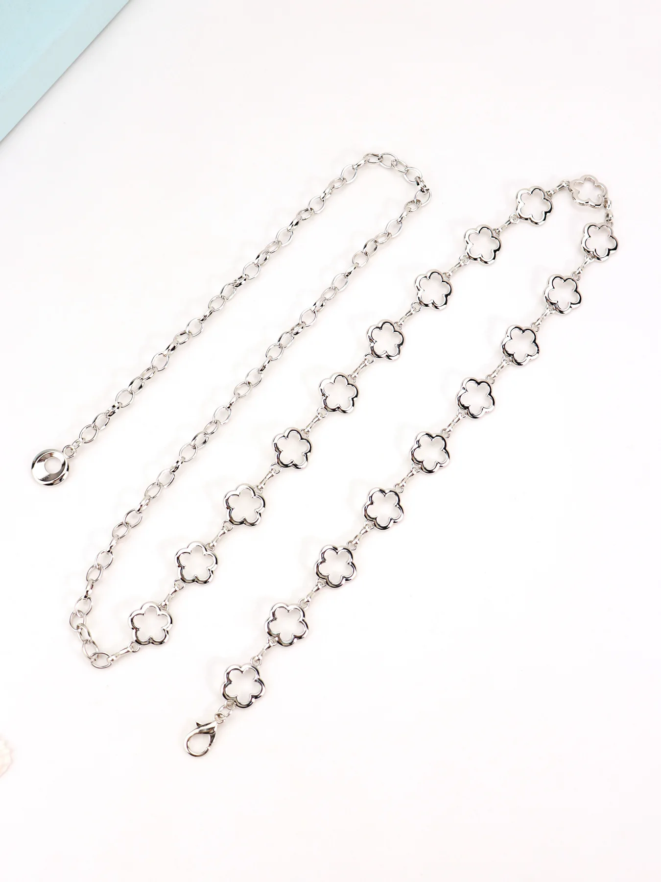 Metall-Blumen-Taillenkette für Damen, Modischer Gürtel, Dekorative Kette, Taillenbetonter Gürtel für Kleider, Ganzjahres-Accessoire – Detail 6