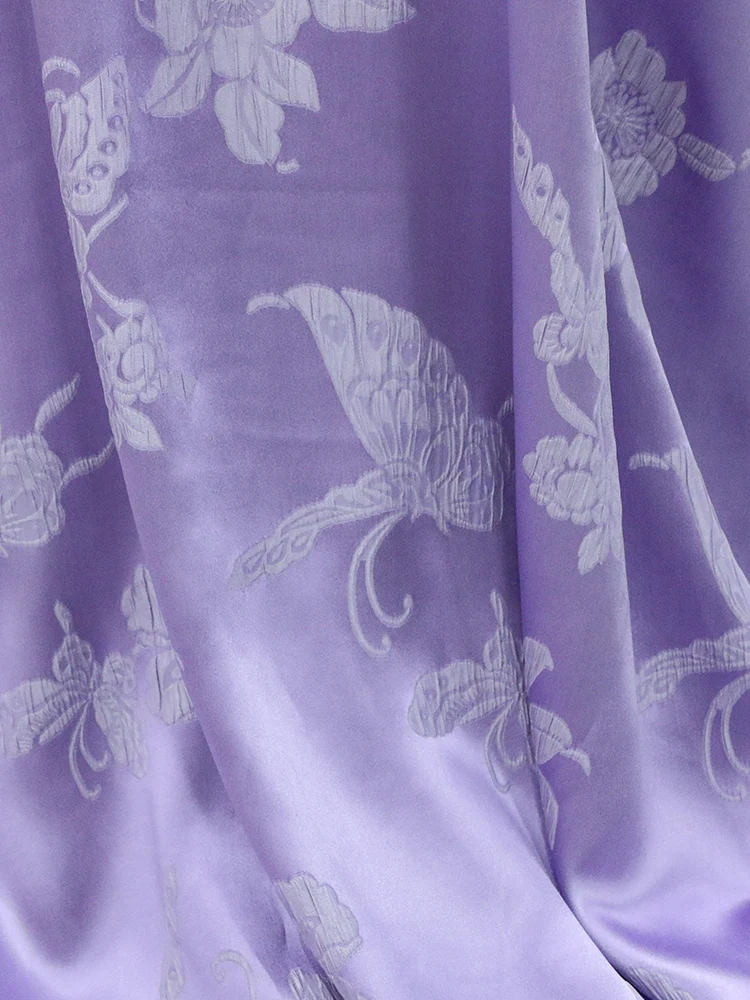 

Cloud Purple Silk Embossed Floral Satin Double Color Dyed Silk Luster Fashion Design Fabric Boutique Silk Material