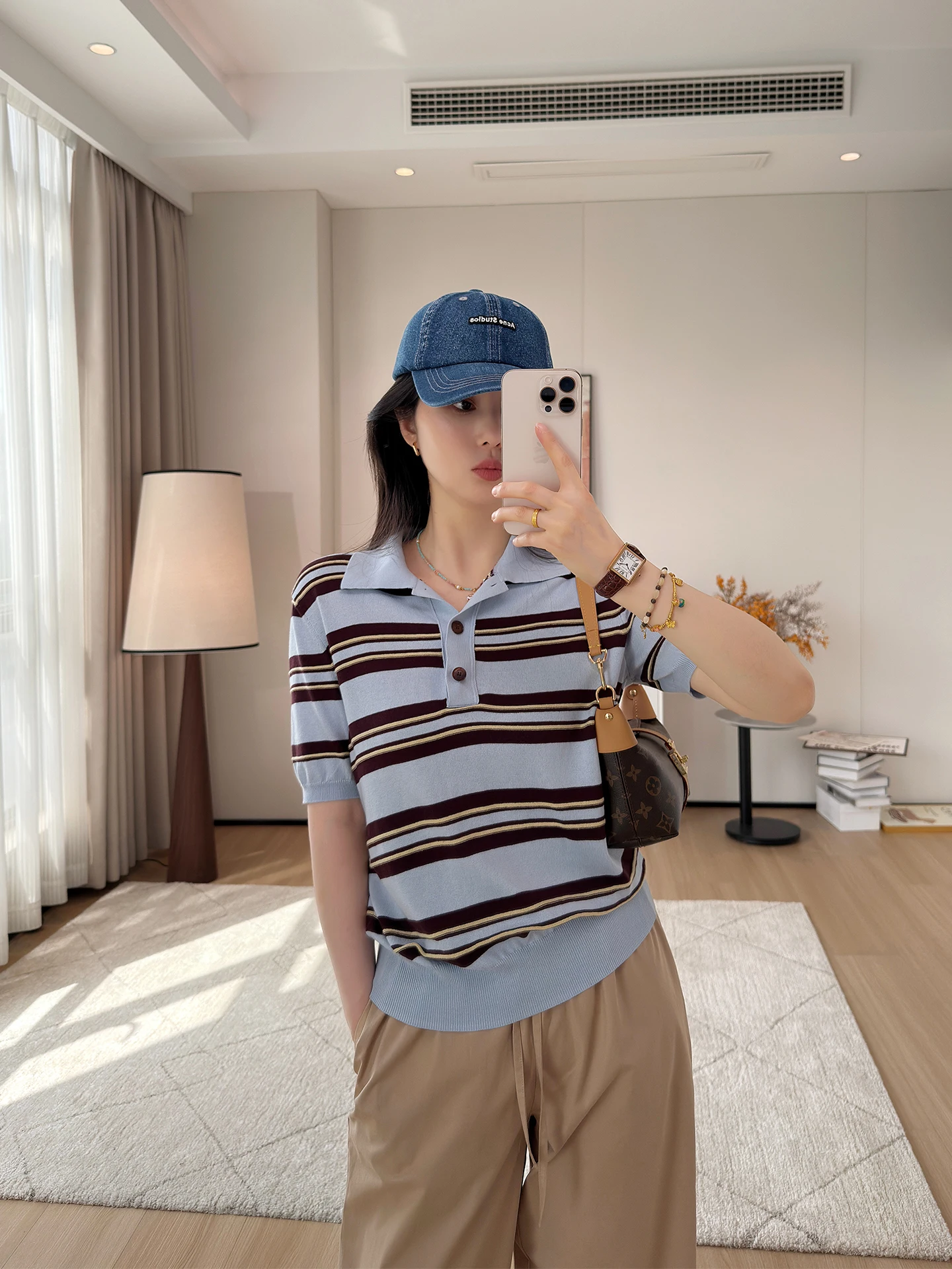 

Fuyuan ED Silk Short Sleeve Neck Knitted Top Women's Slim Fit Short Length Casual Style Striped Patterned Fashionable Top