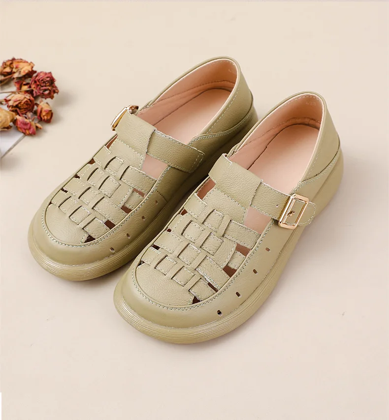 

2025 New Closed Toe Roman Shoes Woman Genuine Leather Flats Fisherman Sandals Women's Summer Hollow Breathable Lazy Slides Shoes