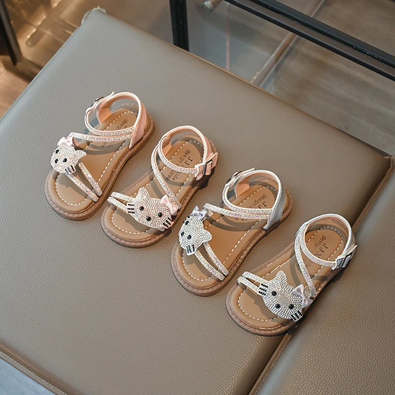 

Детские сандалии KT Cat Cartoon Shiny Princess 2026: Новые летние римские туфли с мягкой подошвой