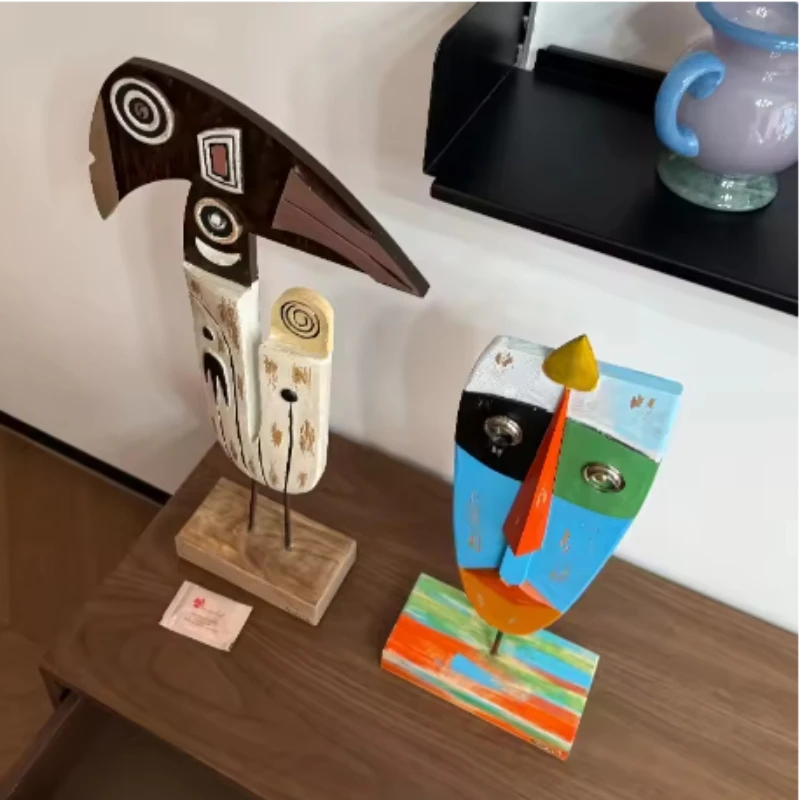 Solid Wood Figurines Creative Modern Sculptures Miniatures Aesthetic Living Room Figurines Art Desk Household Decorative Crafts