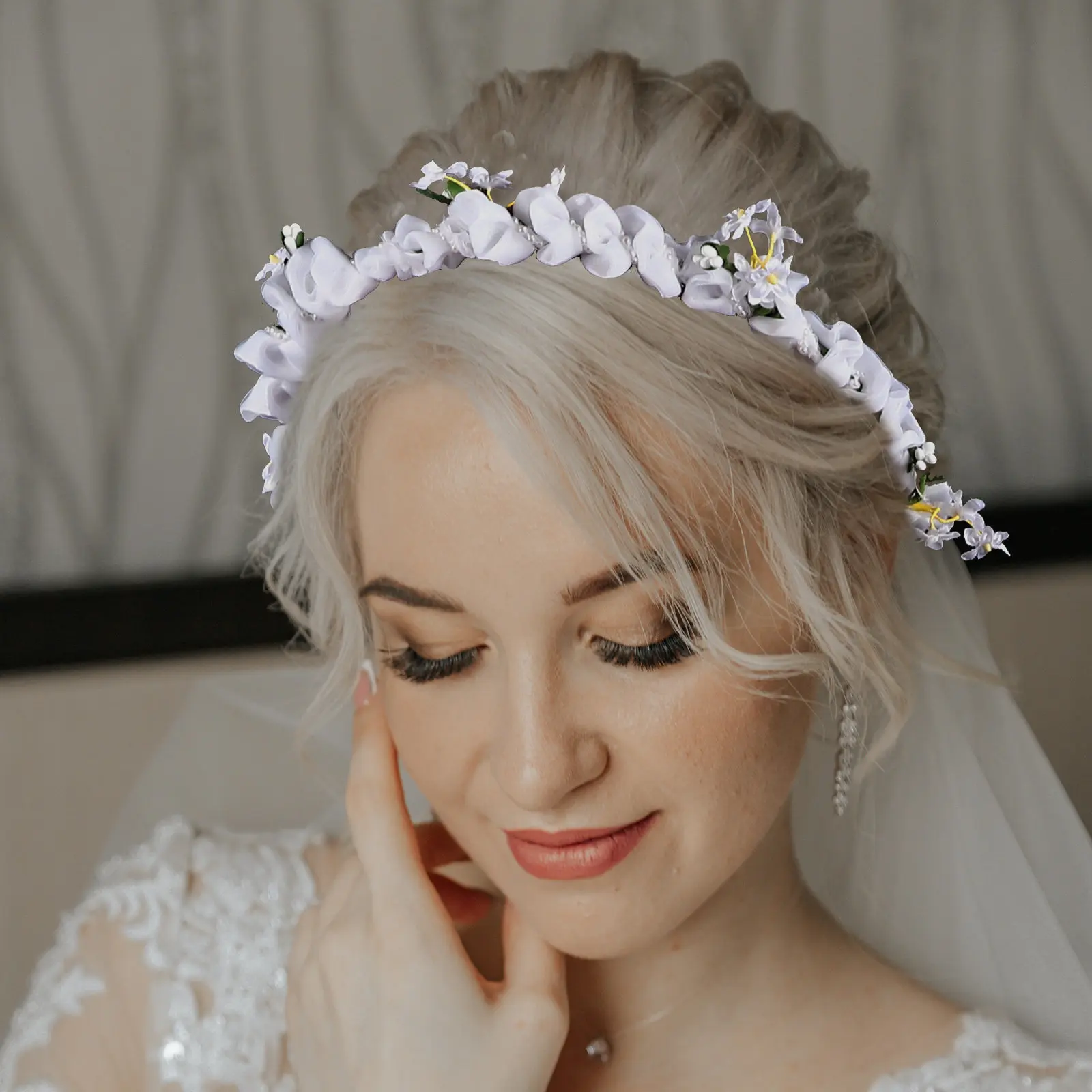 

Bridal Flower Crown Headband Floral Garland Veil Wedding Hair Accessory Flower Wreath Bridal Veil Hairpiece for Bride Women