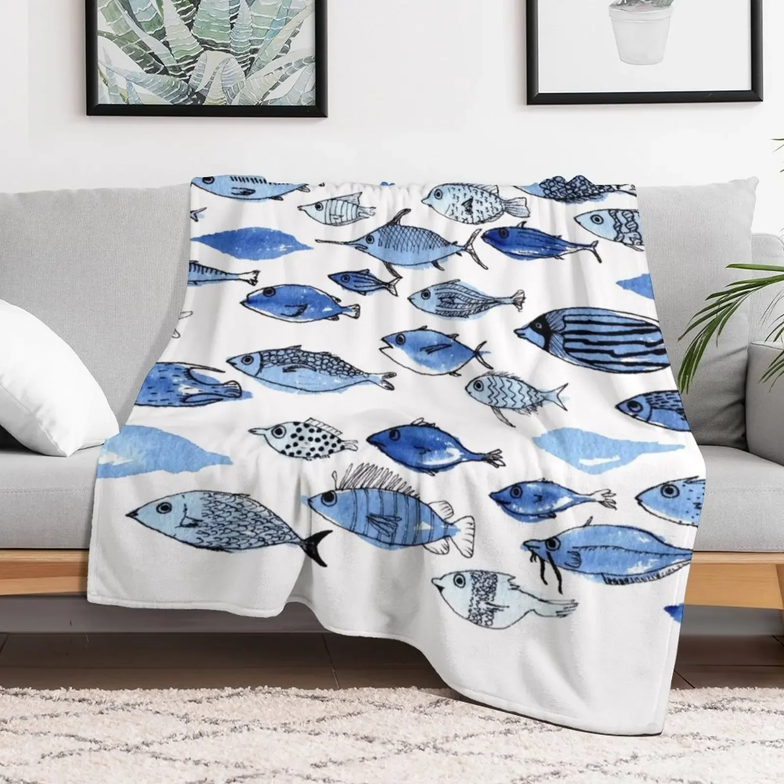 Blue fishes Throw Blanket Easy Care Comfortable Blanket for Couch