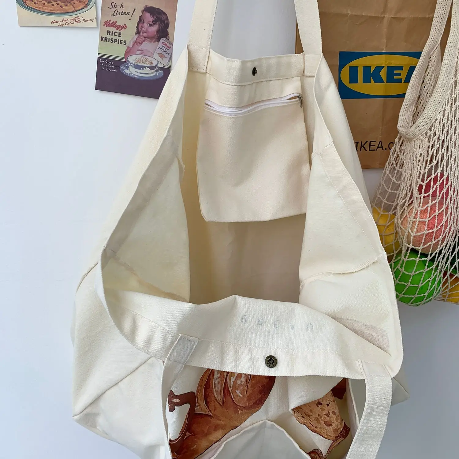 Large Capacity Beige Canvas Tote Bag With Multiple Pockets Bread Print Shoulder Bag  Travel Tote for Beige Heavy-duty Shopping