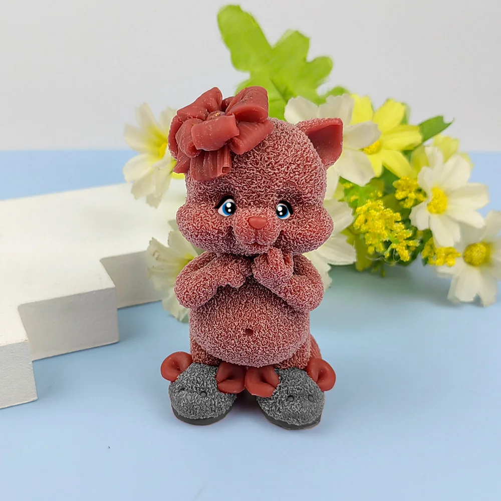 

Molds Silicone 3D Candle Mold, Soap Molds, A Bear Wearing Mouse, Slippers Moulds, Wedding, Birthday, Valentine's Day, Clay Resin