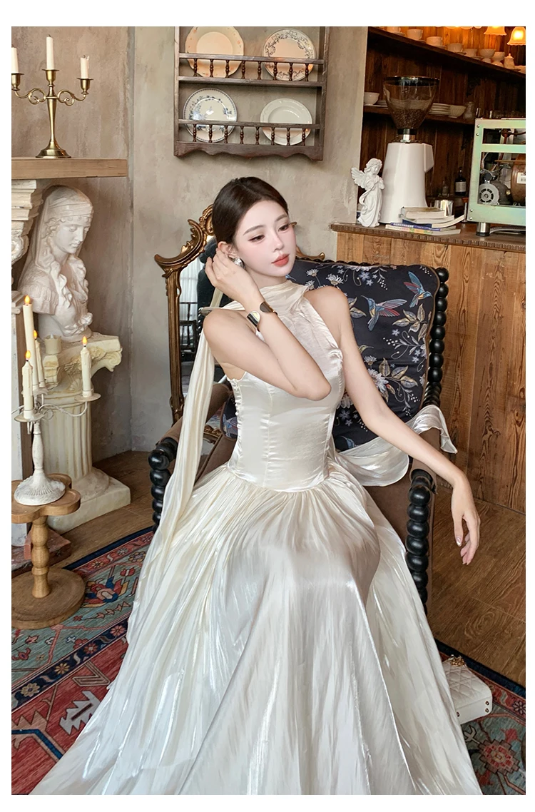 新しい夏のフレンチレトロレディースホルターイブニングパーティードレス女性のセクシーなバックレスノースリーブスリムウエストプリーツドレスvestidos