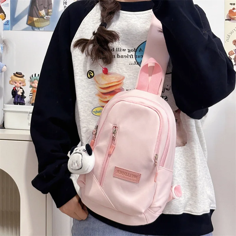 

2024 Весенняя новая милая сумка-тоут для женщин, маленькая свежая студенческая сумка через плечо, дизайнерская роскошная простая многослойная повседневная сумка для