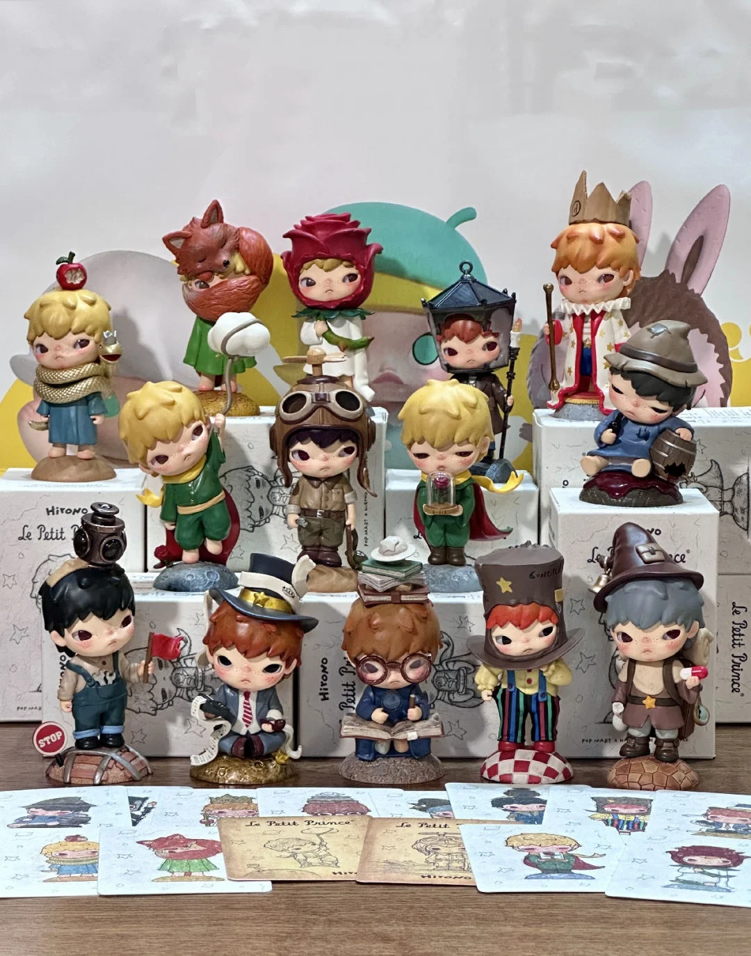 

Hirono x Le Petit Prince Serie Blind Box Toys Mystery Box Mistery Caixa Action Figure Surprise Cute Model Birthday Gift