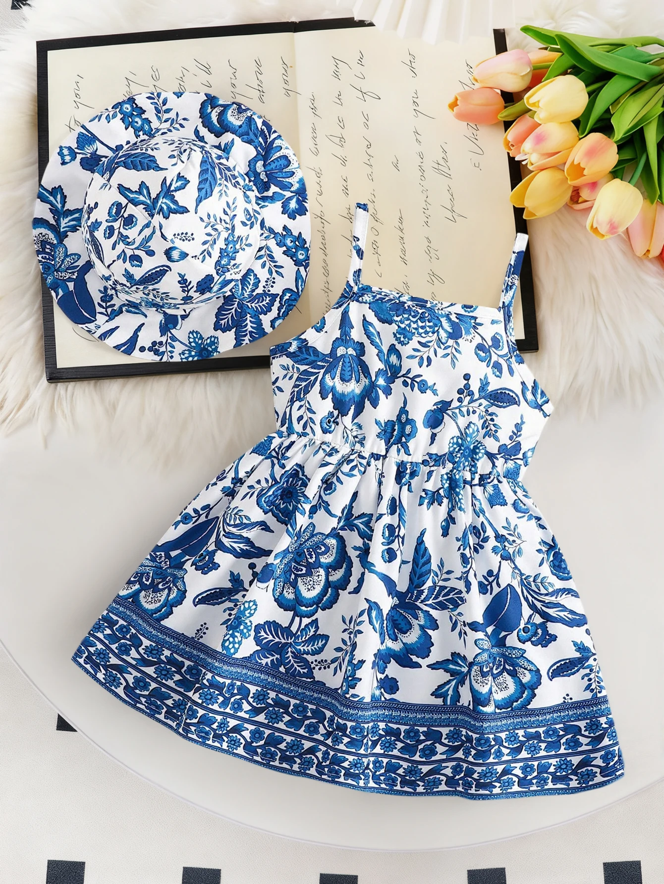 2-Piece Set: Summer Thin Dress Outfit for Baby Girls, Floral Print Vintage Pattern Square Neck Strap Dress with Waist Cinching + Matching Hat Set. Cute, Fashionable, Sweet, Versatile Dress for Girls. Newborn Birthday Gift. Comfortable and Soft. Suitable for Ages 0-1-2-3, 6-9 Months. Suitable for Outdoor Activities, Casual Wear, Parties, Festivals, Eid, Easter, Carnival