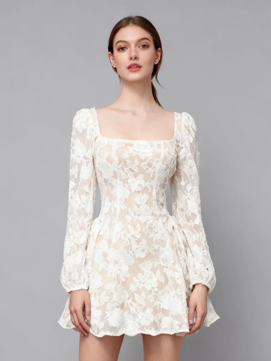 ชุดเดรสลูกไม้ทรงคอร์เซ็ทสำหรับงานปาร์ตี้สุดหรูสำหรับผู้หญิง แฟชั่นชุดราตรีทรงบอดี้คอน ทรงเอ แขนพอง เซ็กซี่ โชว์หลัง ชุดมินิเดรส ปี 2026 รุ่นใหม่