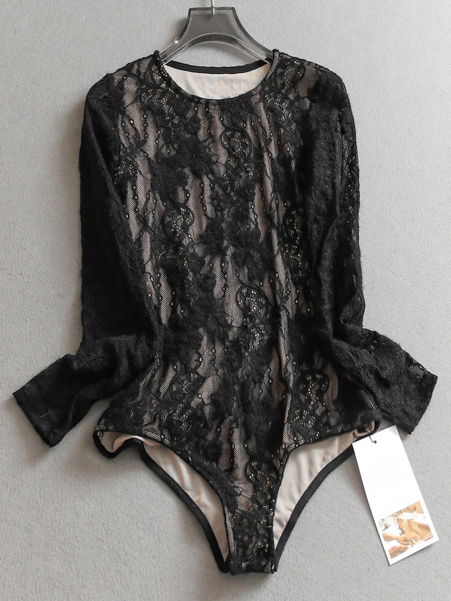 

Pure Desire Emed Lace Long Sve round Ne Slimming Bodysuit Underwear Base Layer Women's One-Piece Suit Q553