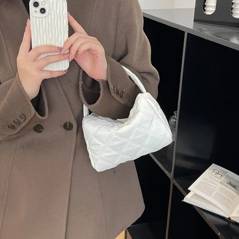 

Convenient and Stylish Tote Bags Handbag with Zipper Closure for Women Girls 20CA