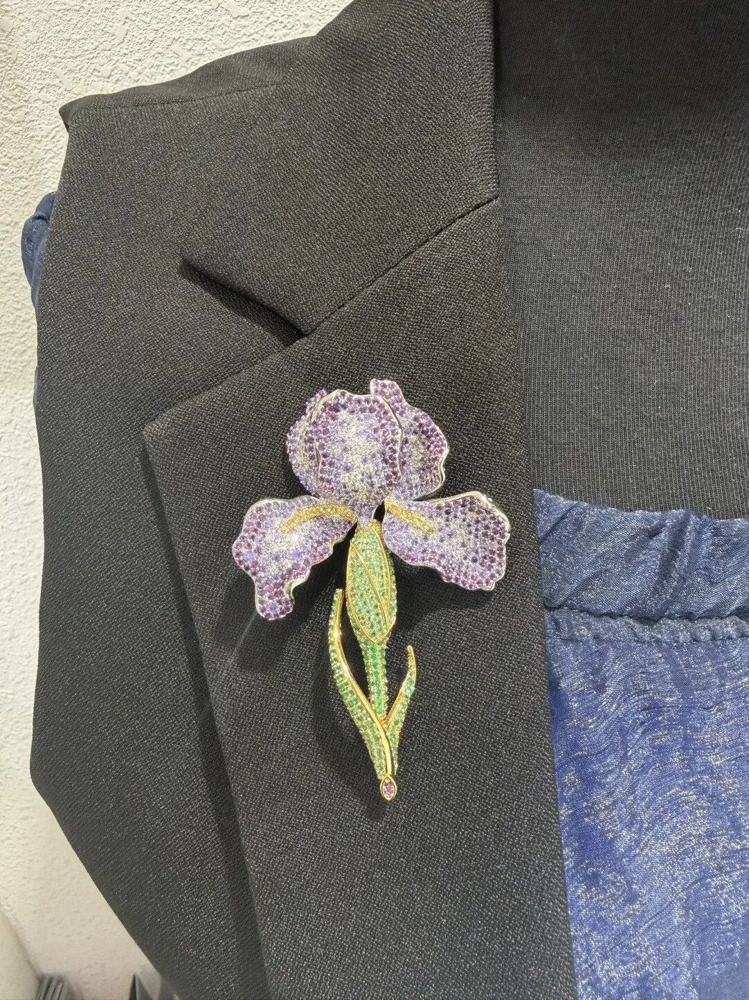 broche-de-flor-de-color-morado-de-cobre-con-circonita-cubica-joyeria-de-moda-para-mujer