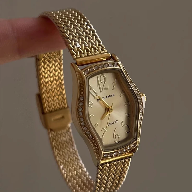 Classic Trend Ladies Watch Elegant Simple Retro 2025 Waterproof Quartz Watch Birthday Gift Student