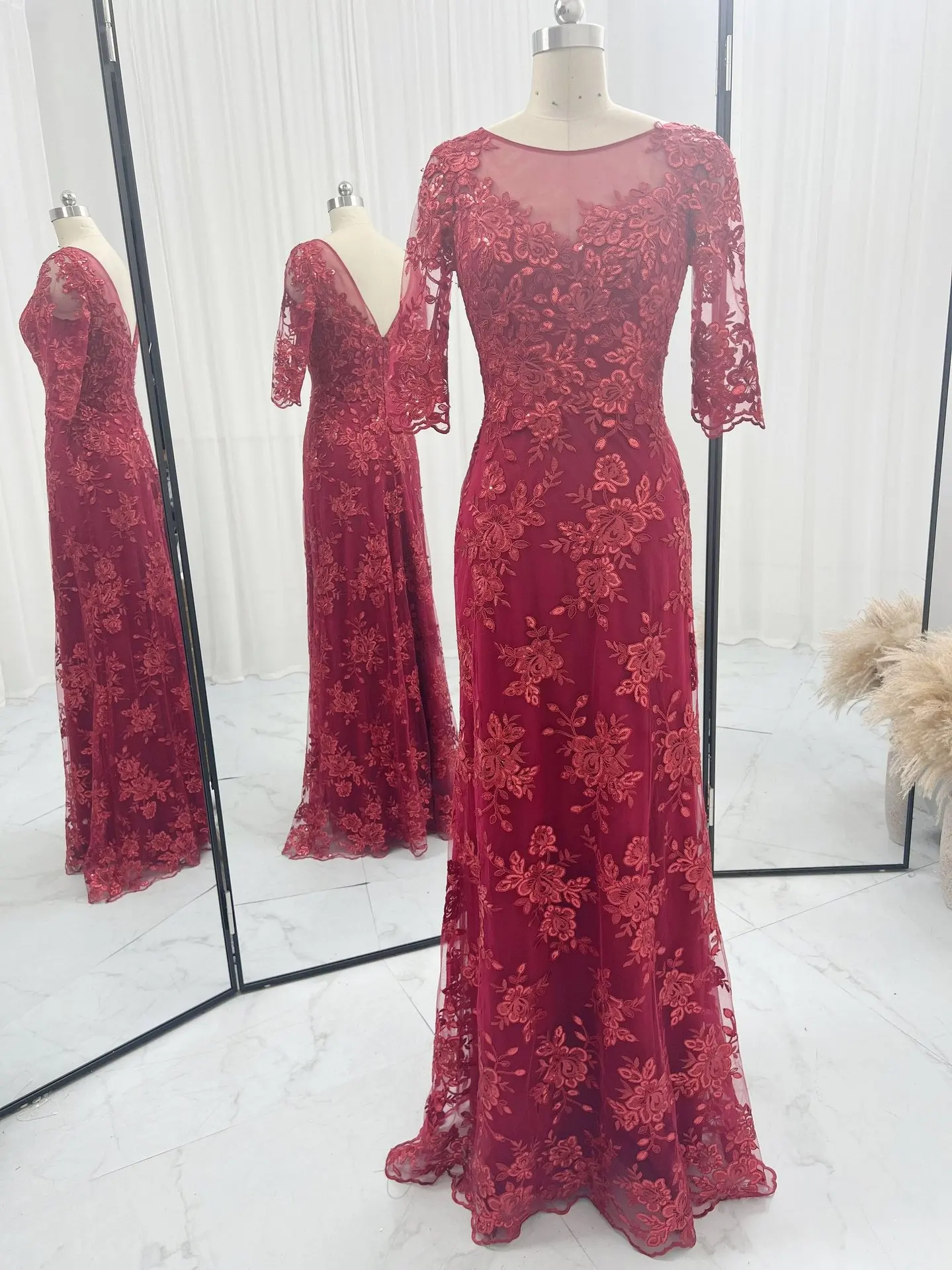 Red Elegant Sexy Mid -Sleeved Slim Lace Long Dress M1351