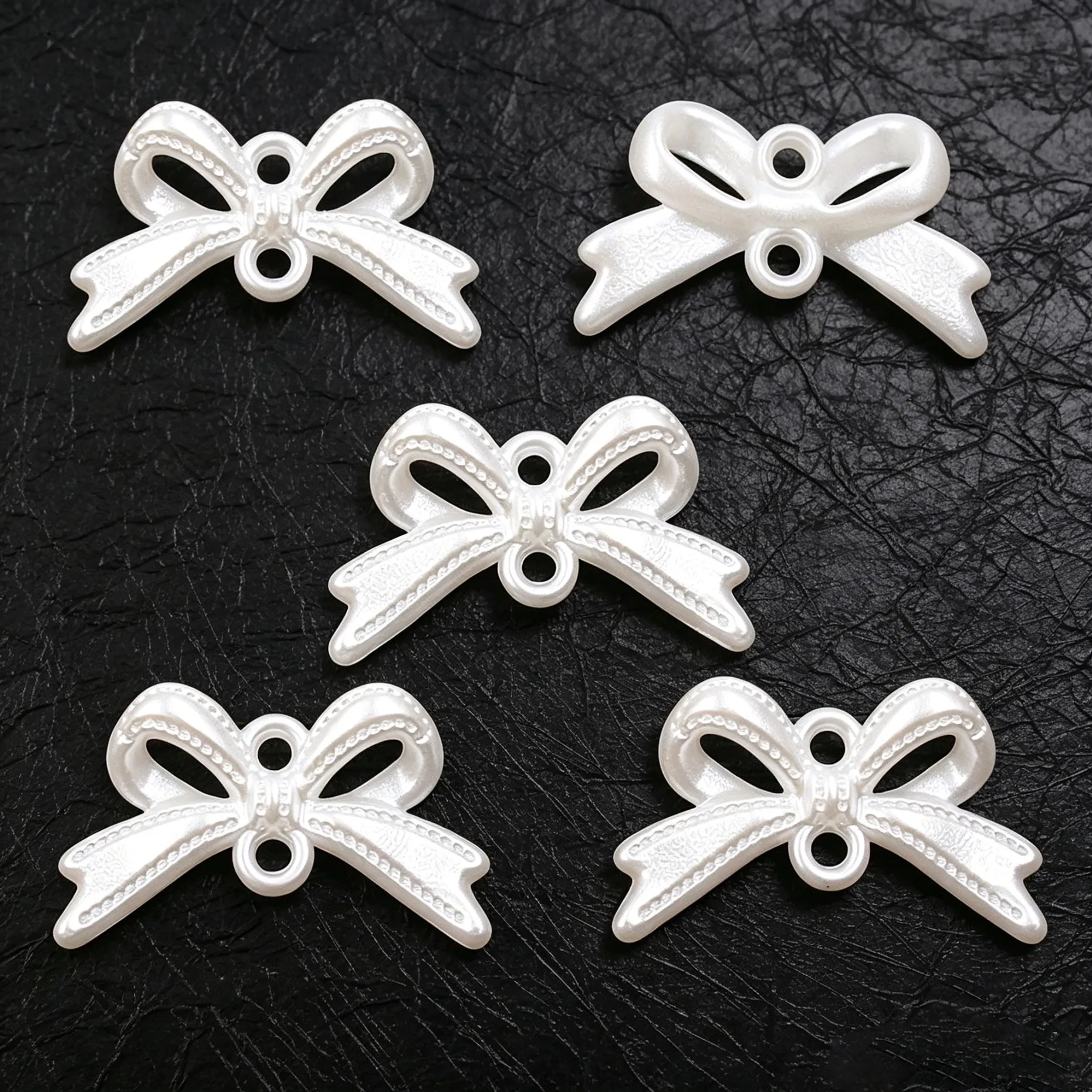30/50/100g gemischte, zufällige Acryl-Imitationsperlen-Schleifenanhänger für DIY-Armbänder, Halsketten, Schmuckherstellung, Zubehör – Detail 4