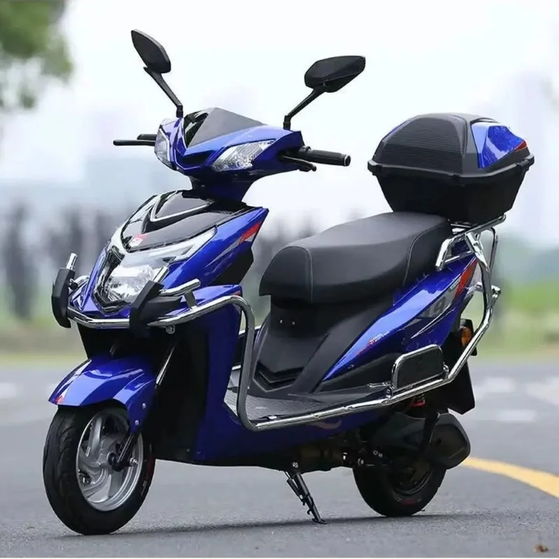 Stock 1500W 3000w Fast Speed Motorcycle with Trunk Disk Brake 60km/h Climbing in Mountainous Area Adult Delivery