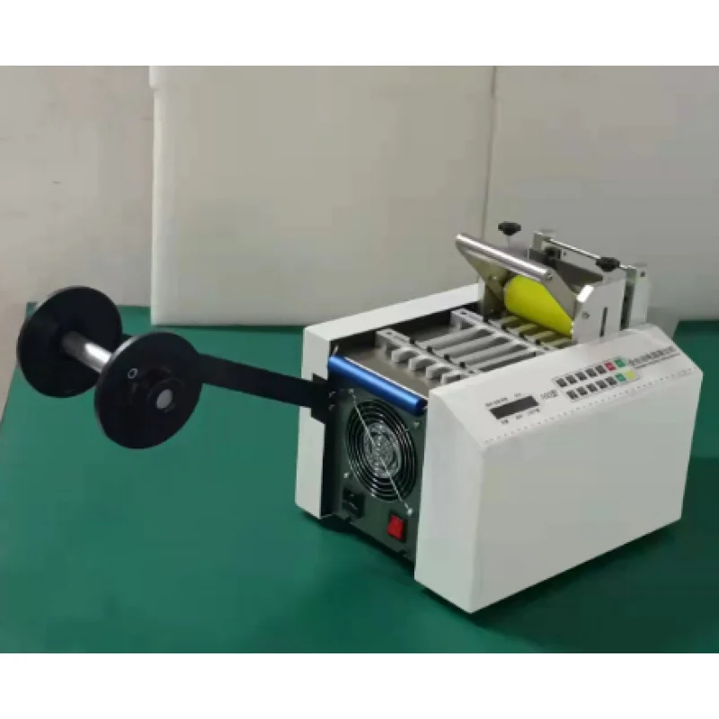 Volledig computermachine Warmtekrimpbare microcomputer Automatische PVC-behuizing Siliconen pijp snijden Pi