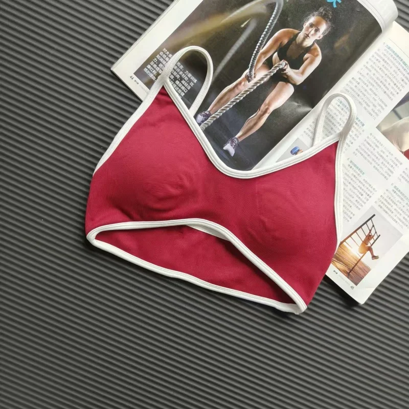Nahtloser, gerippter Sport-BH für Damen, mit kontrastierenden, dünnen Trägern, ohne Bügel, weiche Unterstützung, atmungsaktives Yoga-Top für das Fitnessstudio und den täglichen Gebrauch. – Detail 10