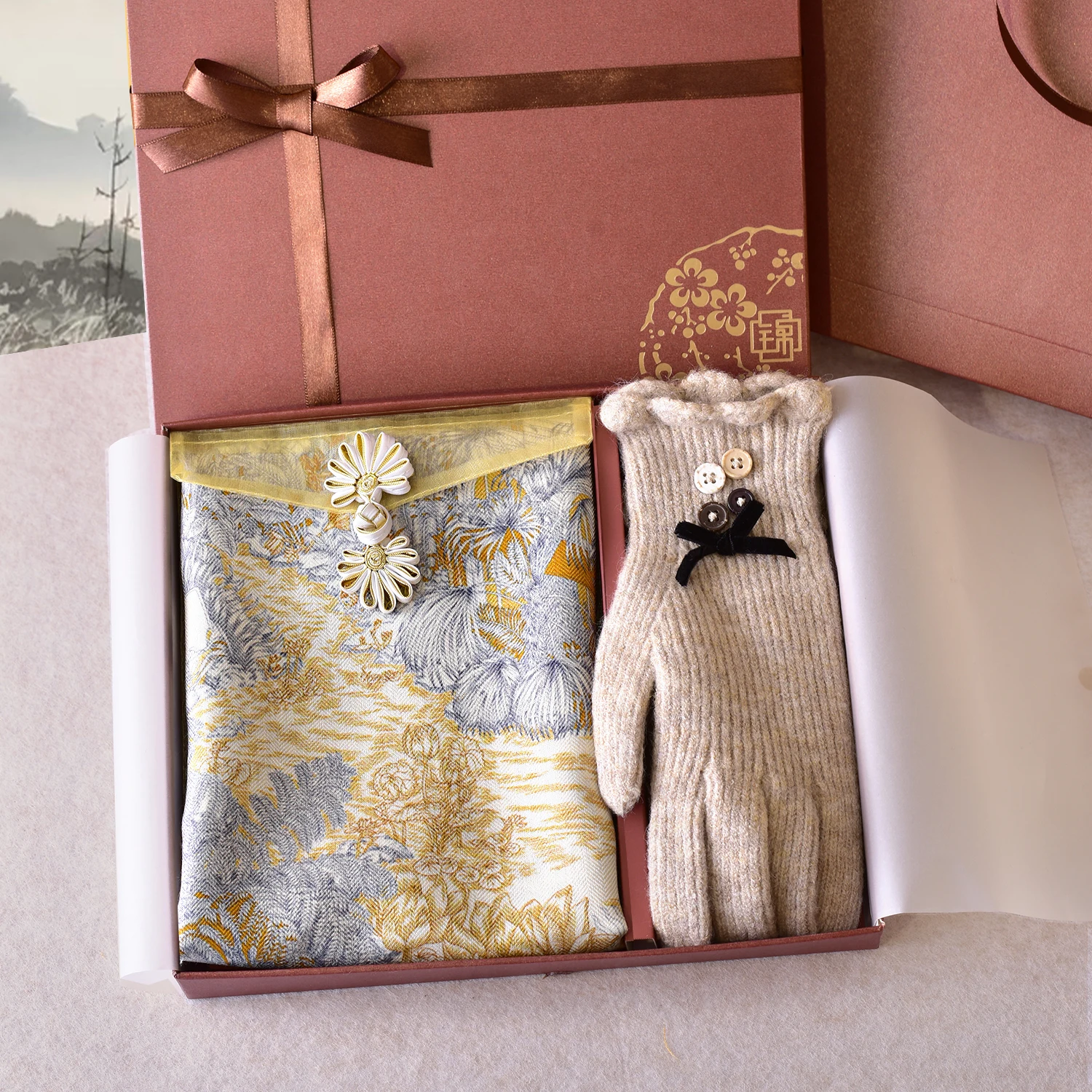 

Silk Wool Scarf Gift Box Autumn Winter Warm Scarf Women's Retirement Gift Mothers Best Friends Elderly Teachers Creative Gift