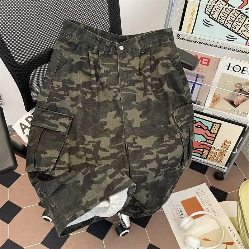 

Male Camouflage Unisex Capri Pants Denim Shorts Men Vintage Cargo Safari Hip Hop Shorts CP Ins Chic Y2K Party Nightclub Shorts