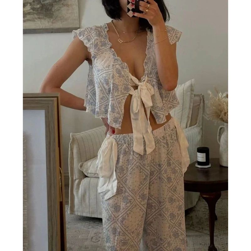 

Women Floral Print 2Pieces Loungewear Pajamas Set Fly Sleeve Front Bow Tied Ruffle V-Neck Crop Tops + Elastic Waist Long Pants