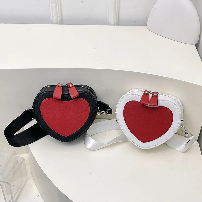 

2025 Новая модная универсальная сумка через плечо Love Splicing, индивидуальная тенденция, иностранный стиль, сумка-мессенджер в форме сердца, женская сумка